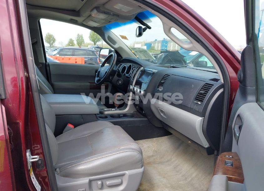 Photo 5 of 2010 Toyota Sequoia PLATINUM 5.7L V8 (VIN 5TDDY5G19AS029467)