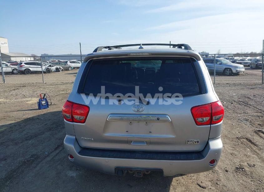 Photo 16 of 2010 Toyota Sequoia PLATINUM 5.7L V8 (VIN 5TDDY5G19AS038783)