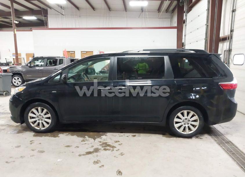 Photo 14 of 2017 Toyota Sienna XLE/LIMITED (VIN 5TDDZ3DC1HS156781)