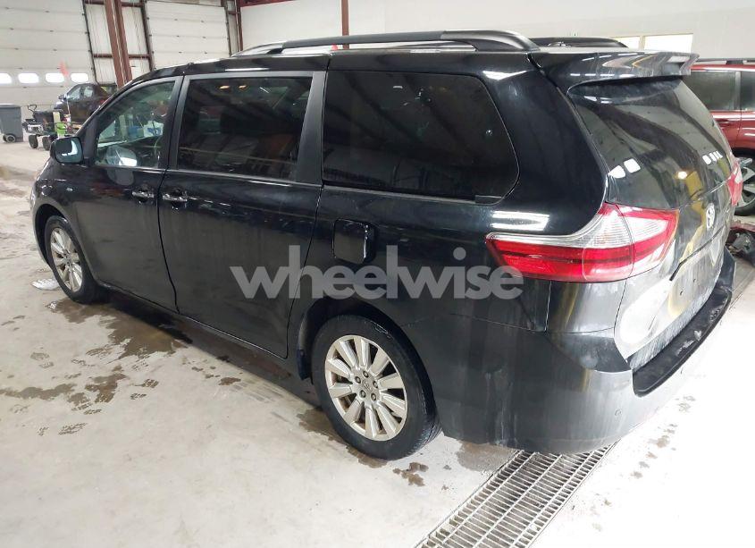 Photo 3 of 2017 Toyota Sienna XLE/LIMITED (VIN 5TDDZ3DC1HS156781)