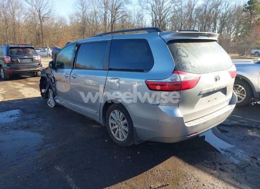 Photo 3 of 2017 Toyota Sienna XLE 7 PASSENGER (VIN 5TDDZ3DC1HS178957)