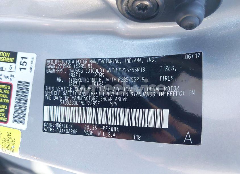 Photo 9 of 2017 Toyota Sienna XLE 7 PASSENGER (VIN 5TDDZ3DC1HS178957)