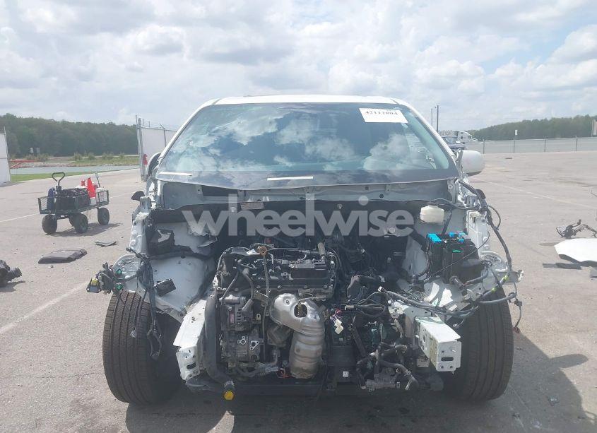 Photo 13 of 2018 Toyota Sienna XLE/XLE PREMIUM/LIMITED/LIMITED PREMIUM (VIN 5TDDZ3DC1JS200008)