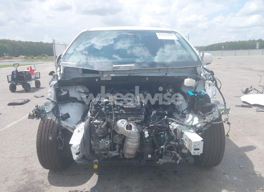 Photo 6 of 2018 Toyota Sienna XLE/XLE PREMIUM/LIMITED/LIMITED PREMIUM (VIN 5TDDZ3DC1JS200008)