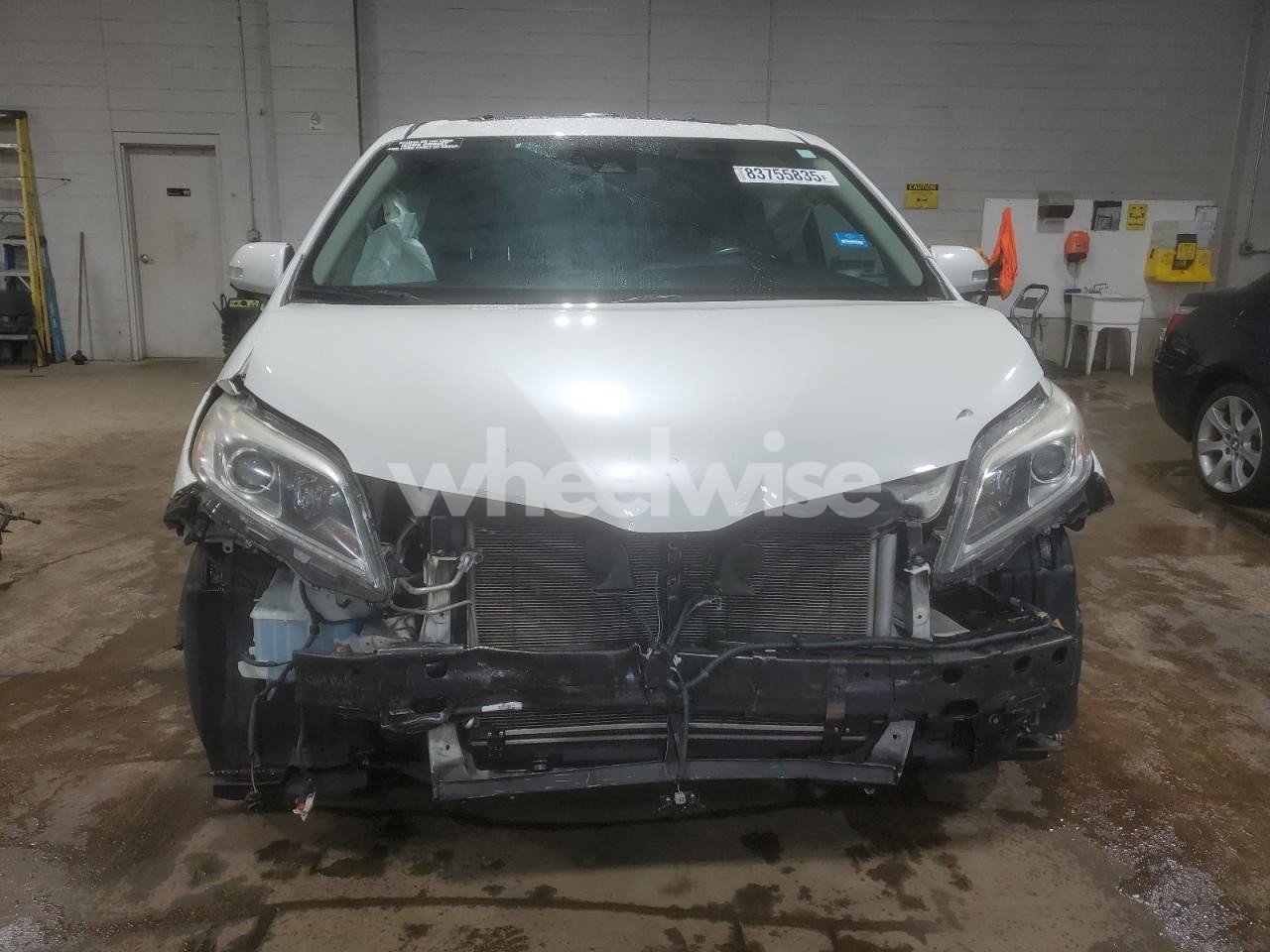 Photo 5 of 2018 TOYOTA SIENNA XLE (VIN 5TDDZ3DC1JS200283)