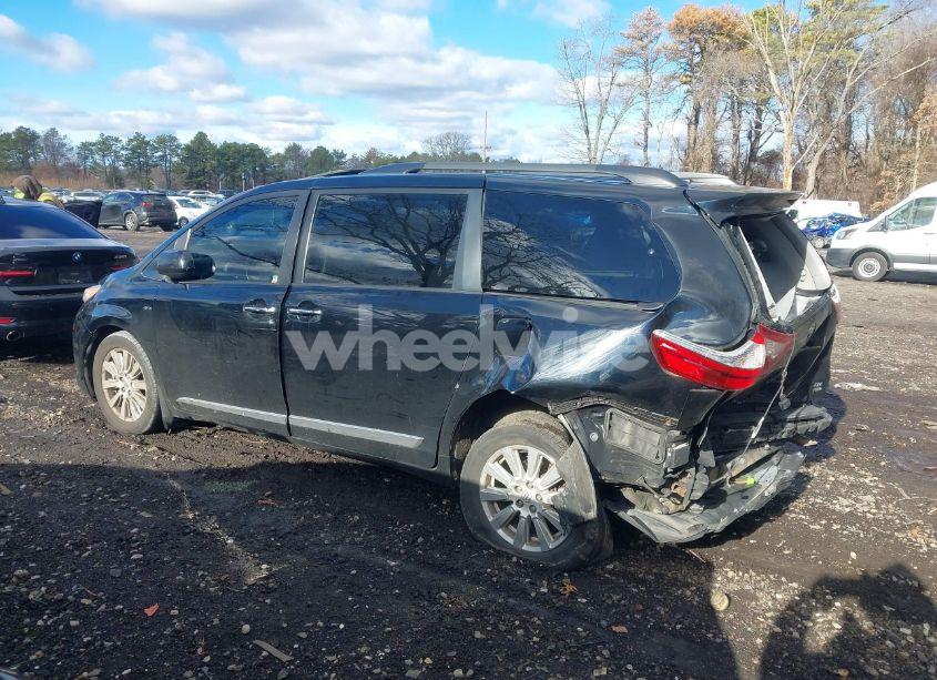 Photo 13 of 2017 Toyota Sienna XLE/LIMITED (VIN 5TDDZ3DC2HS149614)