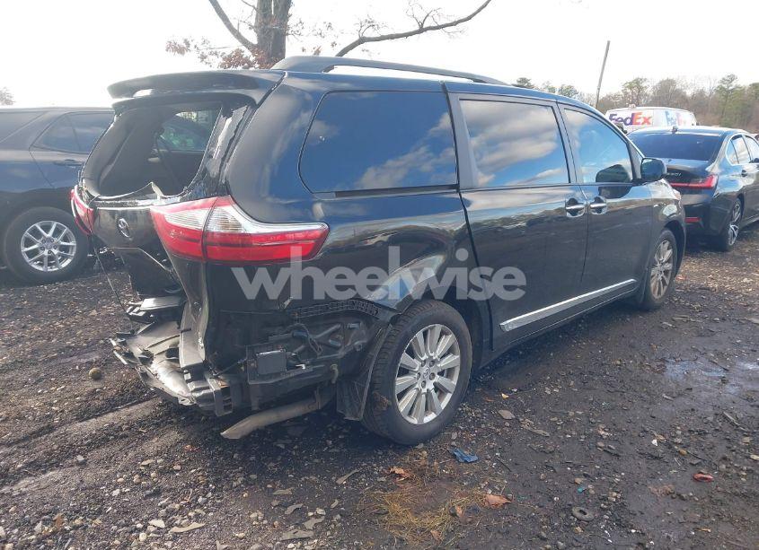 Photo 4 of 2017 Toyota Sienna XLE/LIMITED (VIN 5TDDZ3DC2HS149614)