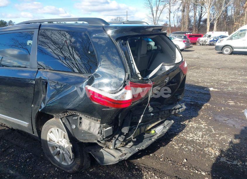 Photo 6 of 2017 Toyota Sienna XLE/LIMITED (VIN 5TDDZ3DC2HS149614)