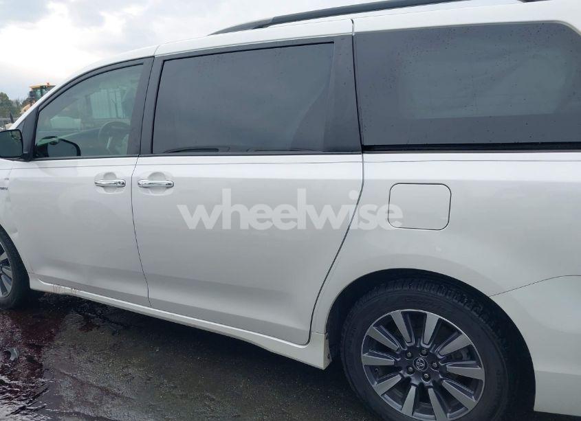 Photo 14 of 2019 Toyota Sienna LIMITED 7 PASSENGER (VIN 5TDDZ3DC2KS226750)