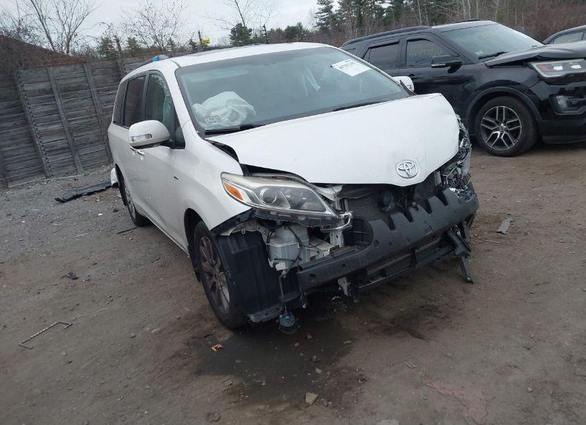 2017 Toyota Sienna LIMITED PREMIUM 7 PASSENGER (VIN 5TDDZ3DC3HS153042) main photo