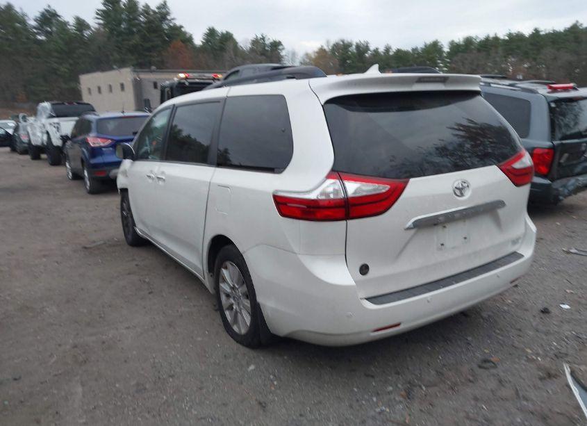 Photo 3 of 2017 Toyota Sienna LIMITED PREMIUM 7 PASSENGER (VIN 5TDDZ3DC3HS153042)