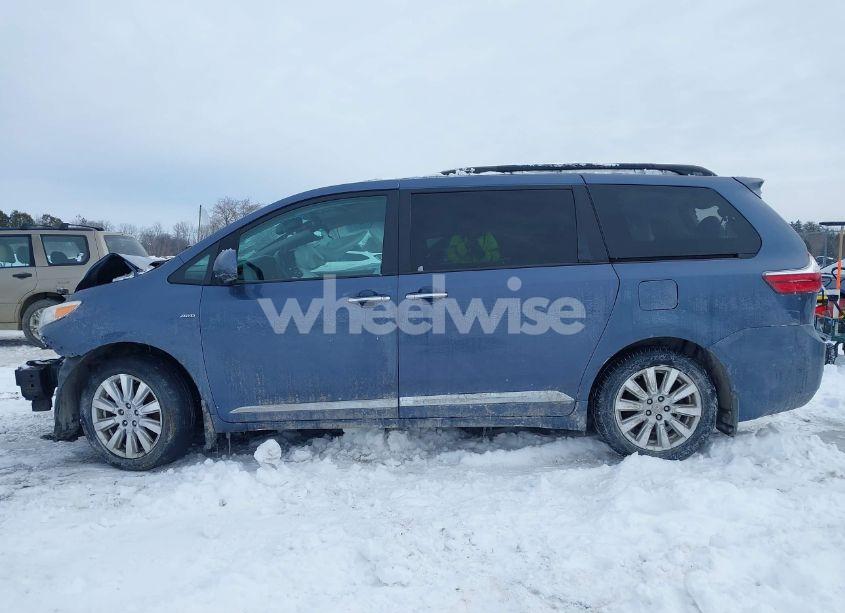 Photo 14 of 2017 Toyota Sienna XLE/LIMITED (VIN 5TDDZ3DC3HS154966)