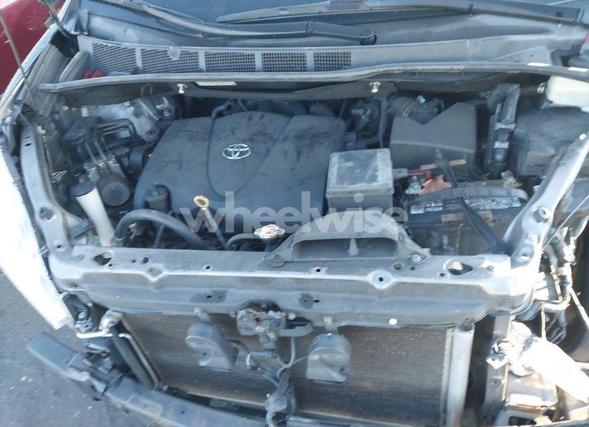 Photo 10 of 2017 Toyota Sienna XLE/LIMITED (VIN 5TDDZ3DC3HS171329)