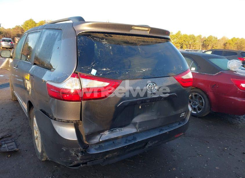 Photo 16 of 2017 Toyota Sienna XLE/LIMITED (VIN 5TDDZ3DC3HS171329)