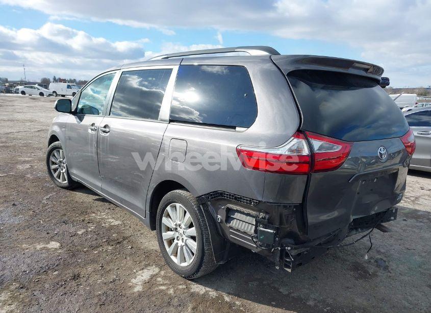 Photo 3 of 2017 Toyota Sienna XLE/LIMITED (VIN 5TDDZ3DC3HS186803)