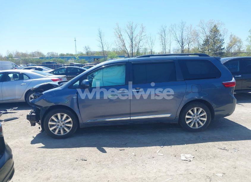Photo 15 of 2017 Toyota Sienna XLE 7 PASSENGER (VIN 5TDDZ3DC4HS178239)