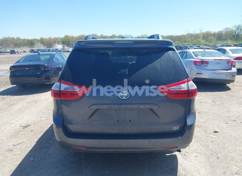 Photo 17 of 2017 Toyota Sienna XLE 7 PASSENGER (VIN 5TDDZ3DC4HS178239)
