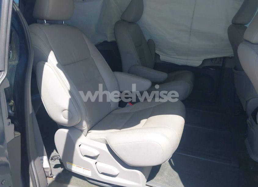 Photo 8 of 2017 Toyota Sienna XLE 7 PASSENGER (VIN 5TDDZ3DC4HS178239)