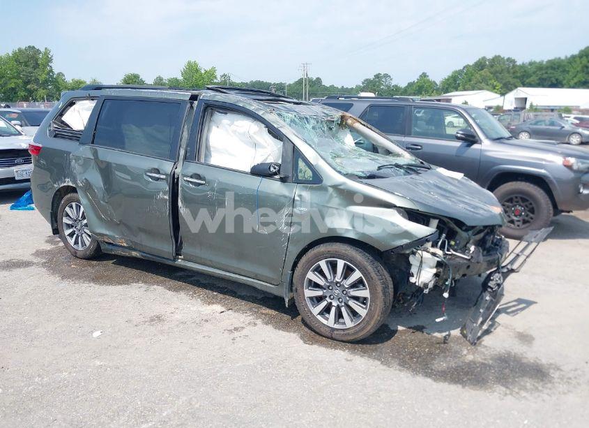 2019 Toyota Sienna XLE PREMIUM 7 PASSENGER (VIN 5TDDZ3DC4KS217175) main photo