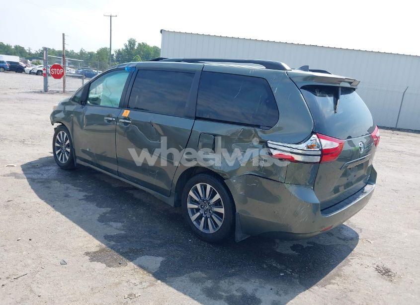 Photo 3 of 2019 Toyota Sienna XLE PREMIUM 7 PASSENGER (VIN 5TDDZ3DC4KS217175)