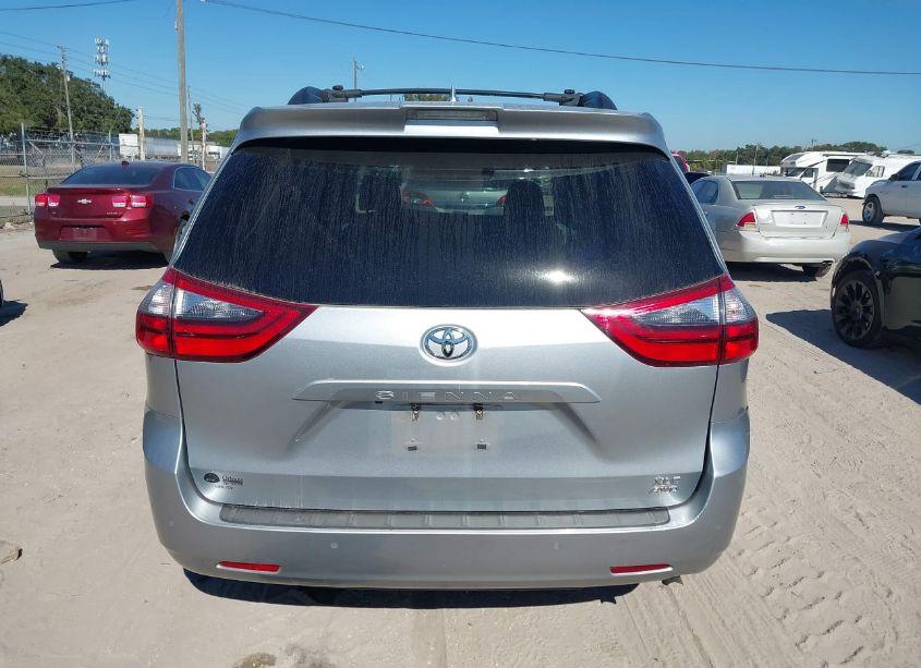 Photo 16 of 2020 Toyota Sienna XLE PREMIUM (VIN 5TDDZ3DC4LS244460)