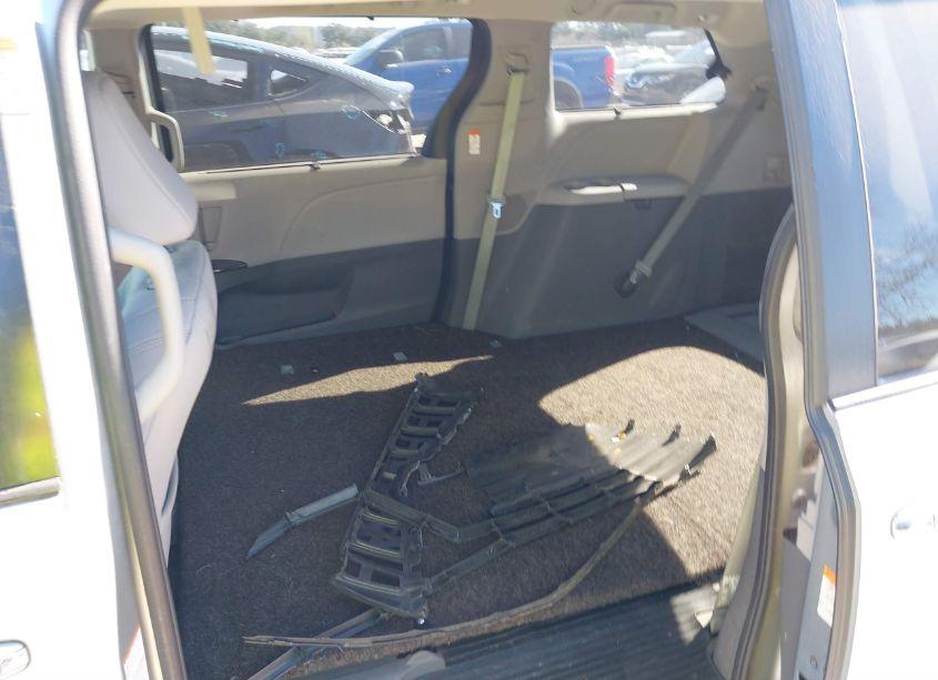 Photo 8 of 2020 Toyota Sienna XLE PREMIUM (VIN 5TDDZ3DC4LS244460)