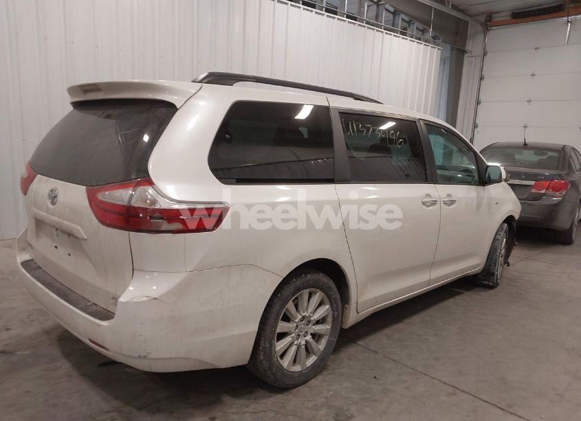 Photo 4 of 2017 Toyota Sienna XLE 7 PASSENGER (VIN 5TDDZ3DC5HS162874)