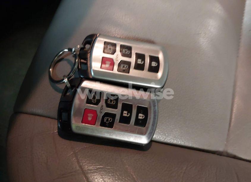 Photo 11 of 2017 Toyota Sienna XLE/LIMITED (VIN 5TDDZ3DC5HS164964)