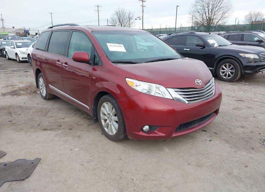 2017 Toyota Sienna XLE 7 PASSENGER (VIN 5TDDZ3DC5HS185460) main photo