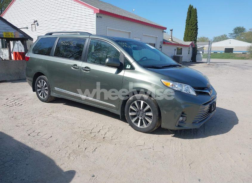 2019 Toyota Sienna XLE 7 PASSENGER (VIN 5TDDZ3DC5KS218481) main photo