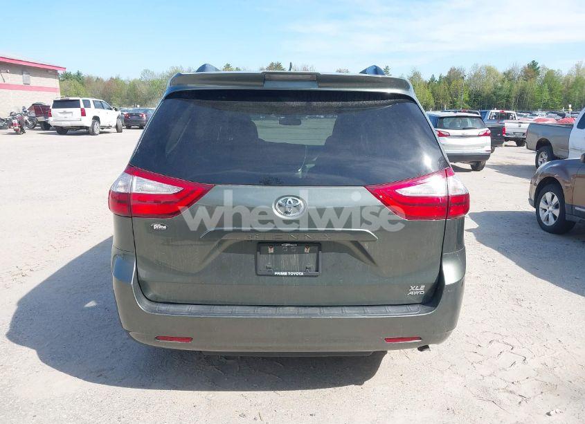 Photo 16 of 2019 Toyota Sienna XLE 7 PASSENGER (VIN 5TDDZ3DC5KS218481)