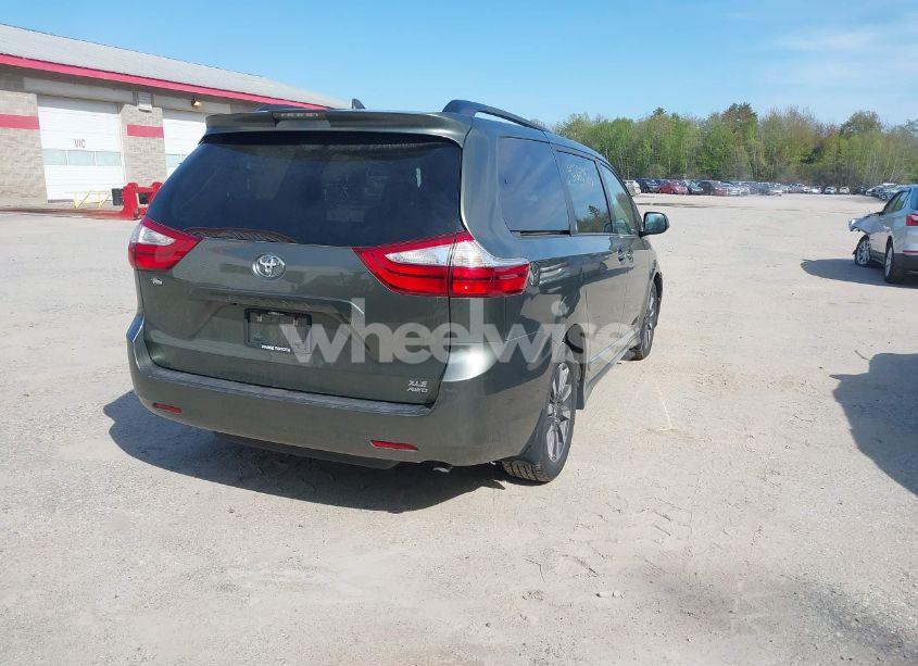 Photo 4 of 2019 Toyota Sienna XLE 7 PASSENGER (VIN 5TDDZ3DC5KS218481)