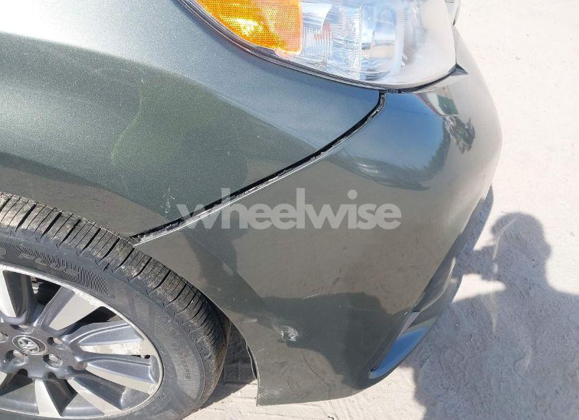 Photo 6 of 2019 Toyota Sienna XLE 7 PASSENGER (VIN 5TDDZ3DC5KS218481)