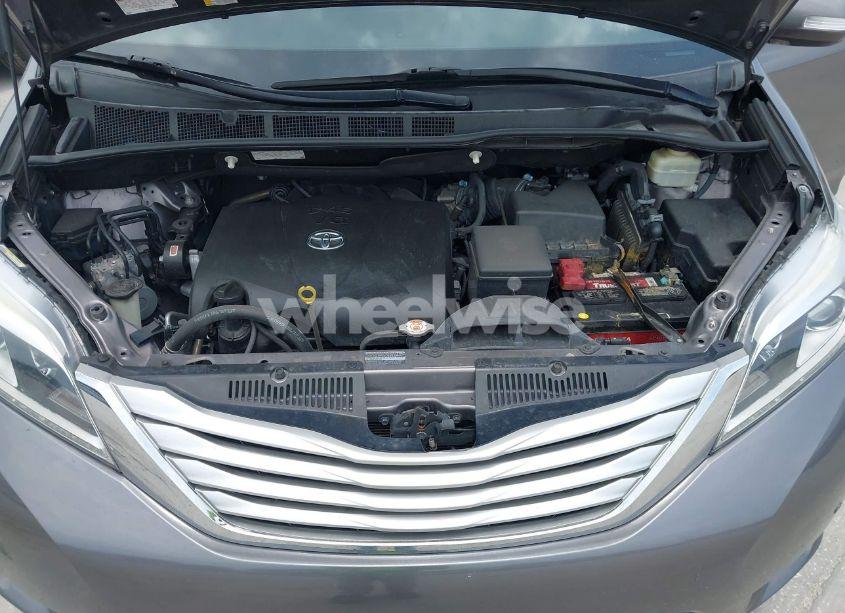 Photo 10 of 2017 Toyota Sienna LIMITED PREMIUM 7 PASSENGER (VIN 5TDDZ3DC6HS147381)