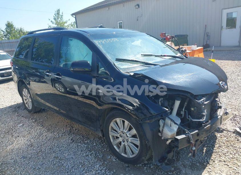 2017 Toyota Sienna XLE 7 PASSENGER (VIN 5TDDZ3DC6HS147557) main photo