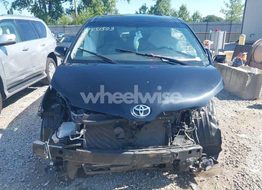 Photo 12 of 2017 Toyota Sienna XLE 7 PASSENGER (VIN 5TDDZ3DC6HS147557)