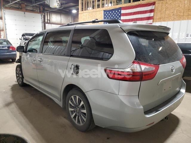2020 TOYOTA SIENNA XLE (VIN 5TDDZ3DC7LS249541) main photo