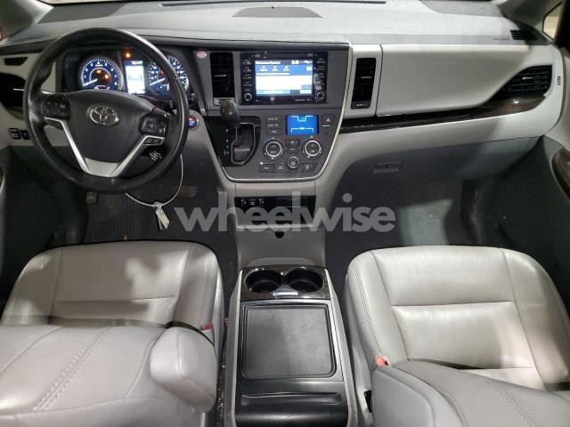 Photo 10 of 2020 TOYOTA SIENNA XLE (VIN 5TDDZ3DC7LS249541)