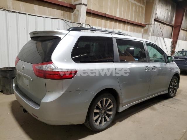 Photo 12 of 2020 TOYOTA SIENNA XLE (VIN 5TDDZ3DC7LS249541)