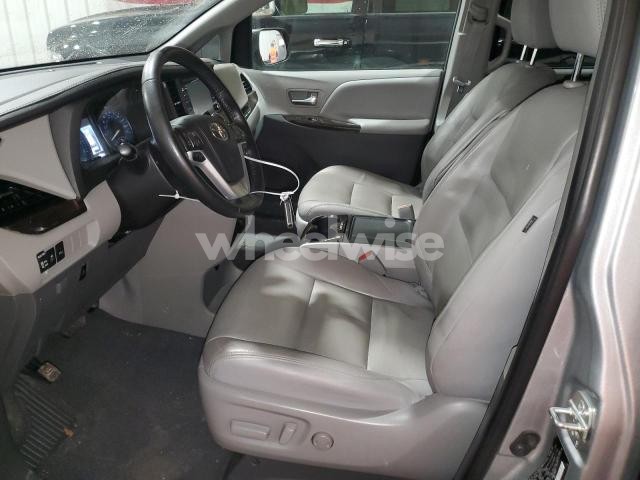 Photo 7 of 2020 TOYOTA SIENNA XLE (VIN 5TDDZ3DC7LS249541)