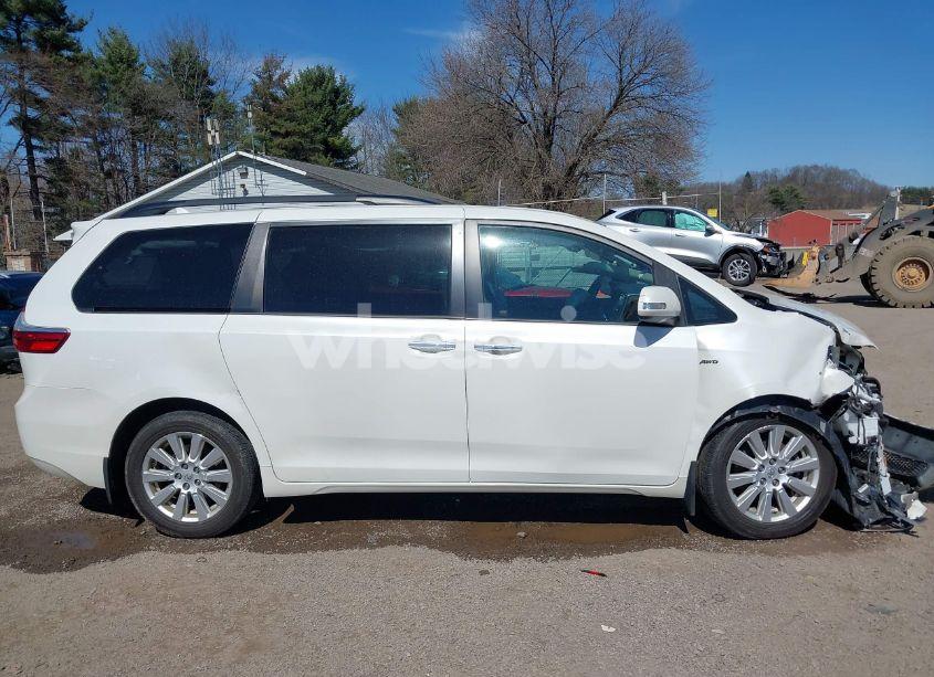 Photo 14 of 2017 Toyota Sienna LIMITED PREMIUM 7 PASSENGER (VIN 5TDDZ3DC8HS176753)