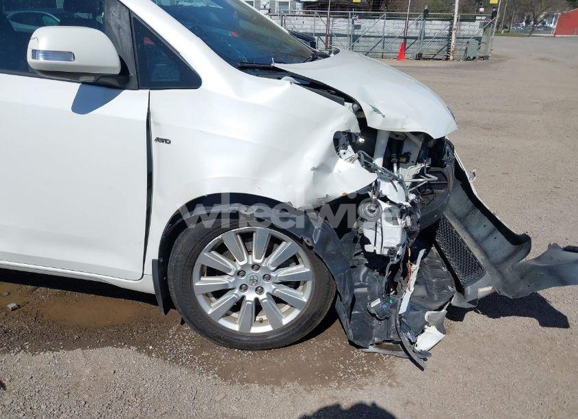 Photo 18 of 2017 Toyota Sienna LIMITED PREMIUM 7 PASSENGER (VIN 5TDDZ3DC8HS176753)