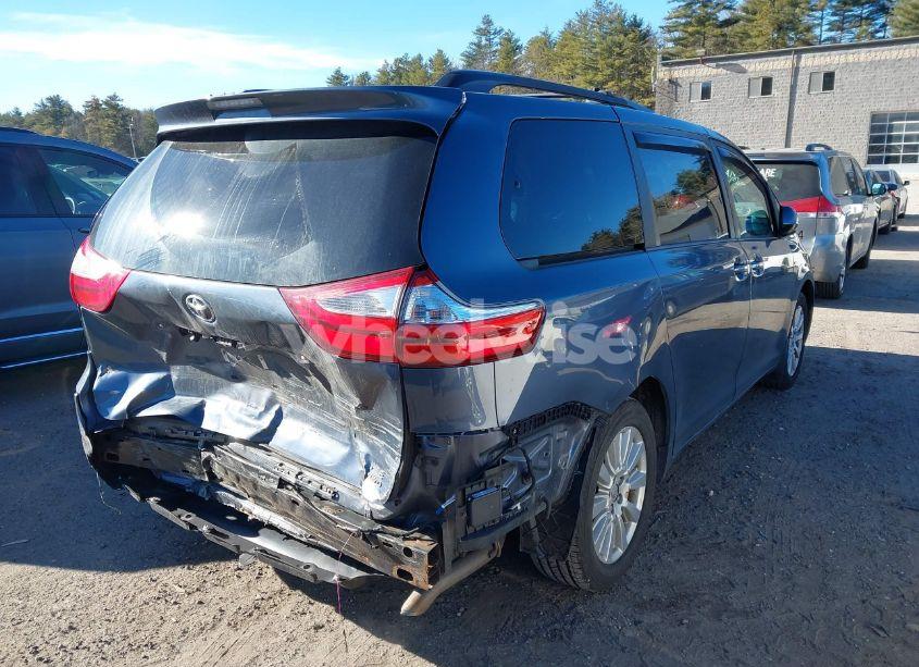 Photo 4 of 2017 Toyota Sienna XLE/LIMITED (VIN 5TDDZ3DC8HS182553)