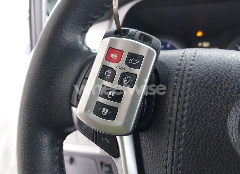 Photo 11 of 2020 Toyota Sienna XLE PREMIUM (VIN 5TDDZ3DC8LS240329)