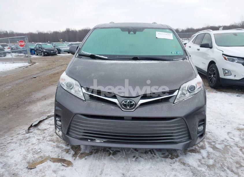 Photo 12 of 2020 Toyota Sienna XLE PREMIUM (VIN 5TDDZ3DC8LS240329)