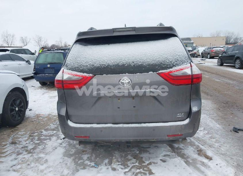 Photo 16 of 2020 Toyota Sienna XLE PREMIUM (VIN 5TDDZ3DC8LS240329)