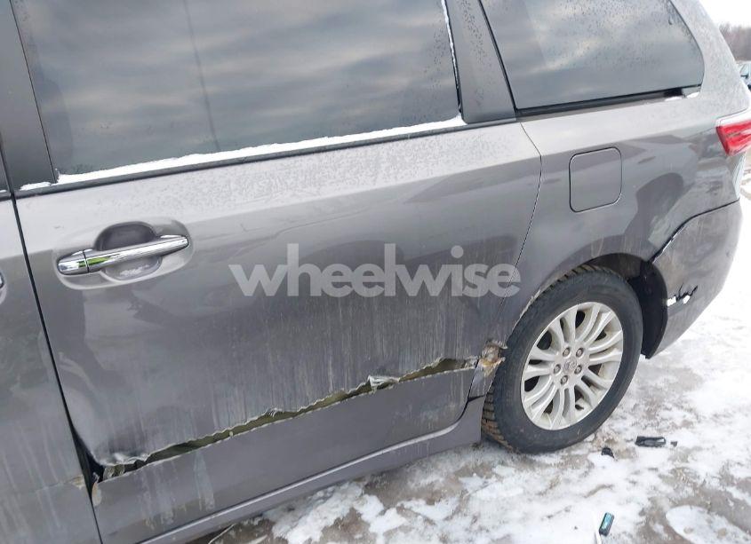 Photo 17 of 2020 Toyota Sienna XLE PREMIUM (VIN 5TDDZ3DC8LS240329)