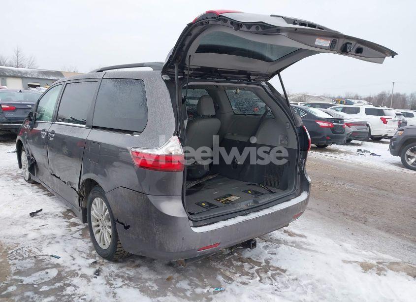 Photo 3 of 2020 Toyota Sienna XLE PREMIUM (VIN 5TDDZ3DC8LS240329)
