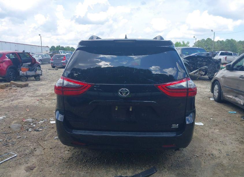 Photo 17 of 2020 Toyota Sienna XLE (VIN 5TDDZ3DC8LS250438)