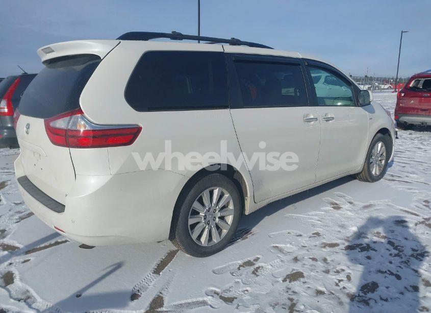 Photo 4 of 2017 Toyota Sienna XLE/LIMITED (VIN 5TDDZ3DC9HS150100)